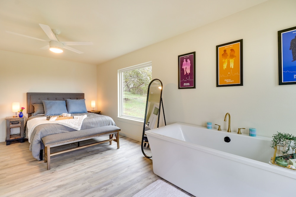 House (2 Bedrooms) photo 2