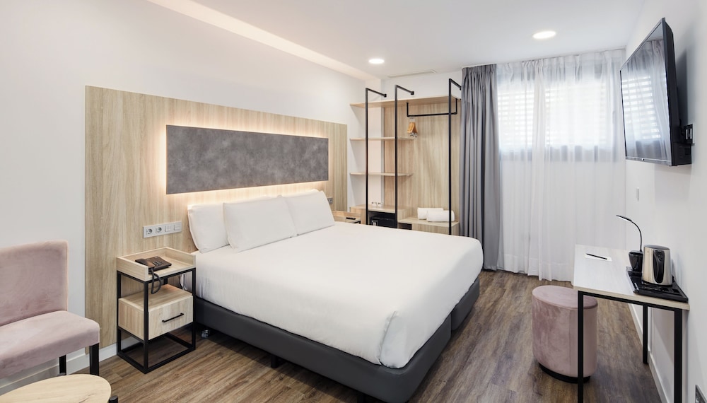 Classic Room - Photo 1