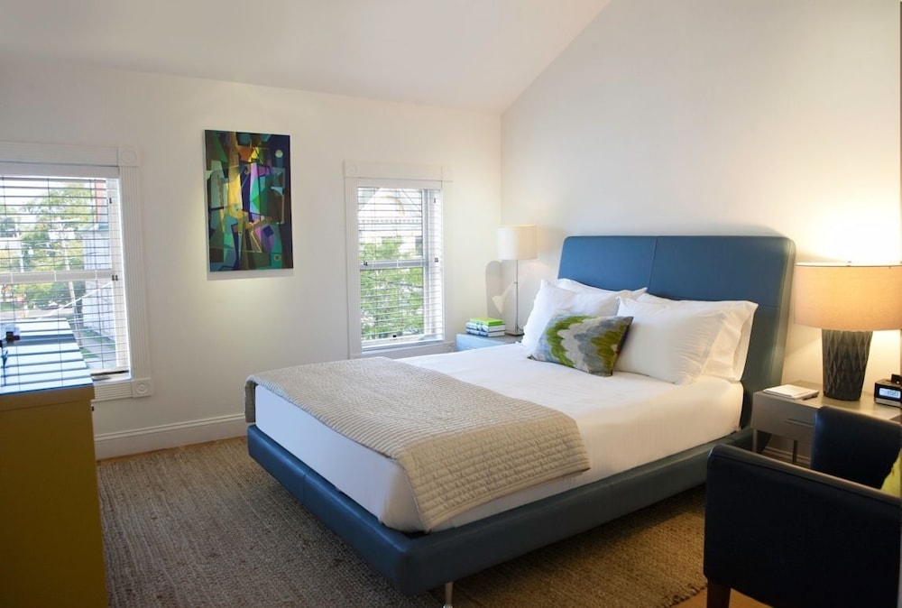 Standard Queen Room, 1 Queen Bed, Non Smoking (Adults Only) photo 1
