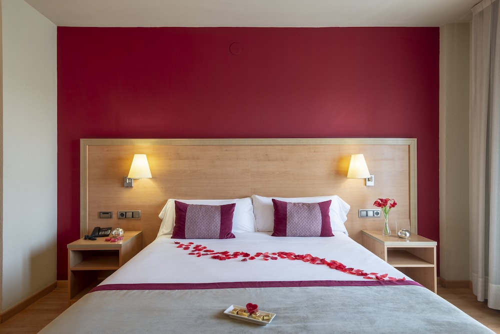 Superior Room, River View - Photo 7