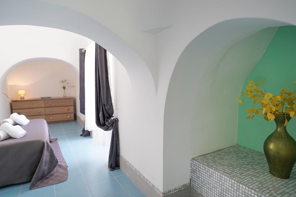 Villa photo 2