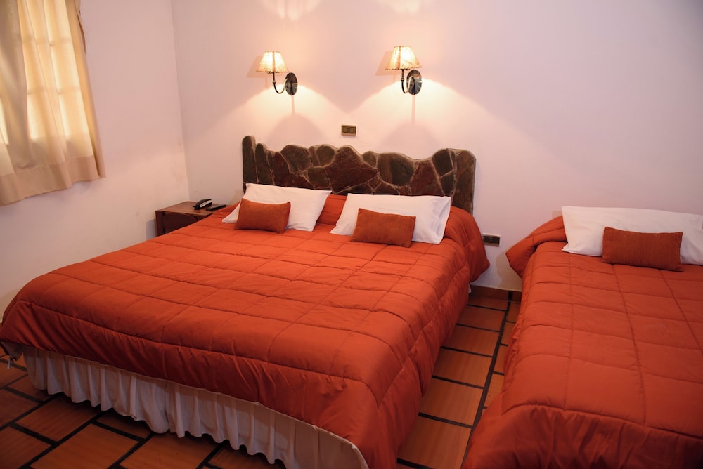 Economy Triple Room