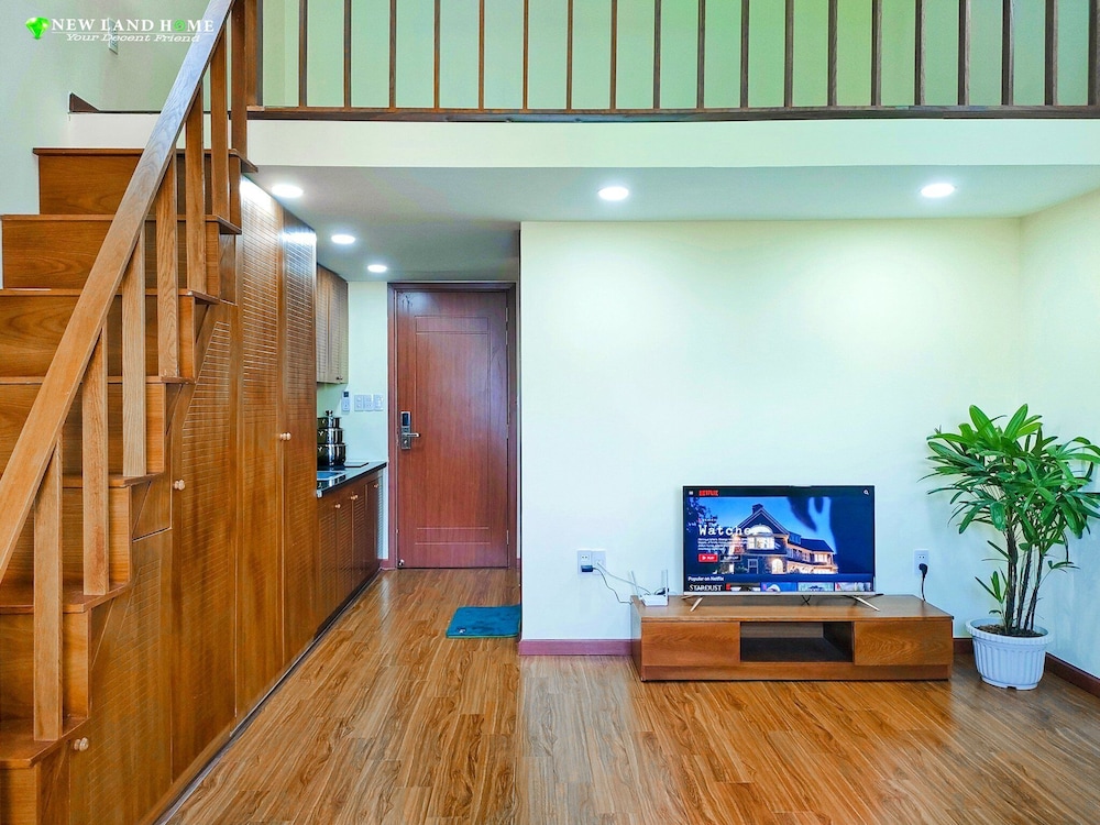 Deluxe Studio Suite