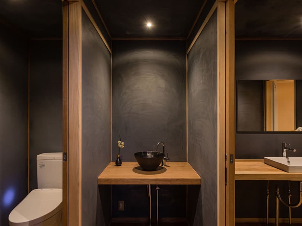 Room, 64sqm, Max. 5 people, 4 Double beds + 1 Extra futon, Non Smoking - Photo 5