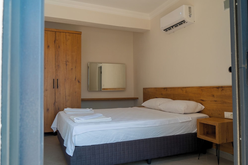 Classic Condo, 1 Bedroom - Photo 18