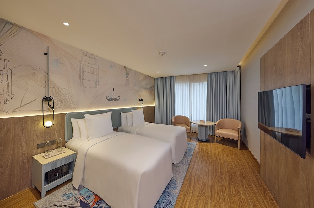 Premier Twin Room Smart Laundry, Espresso Machine and Non-Alcoholic Mini Bar