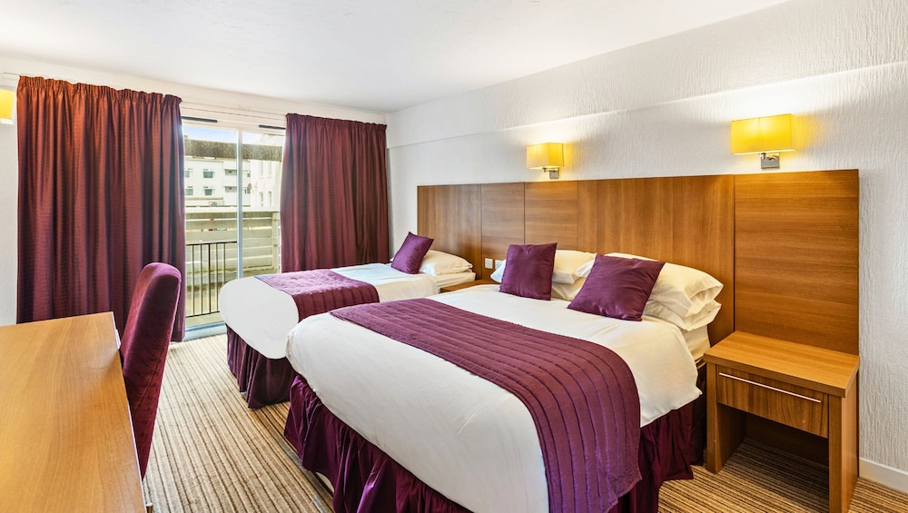Standard Room, Multiple Beds, Non Smoking