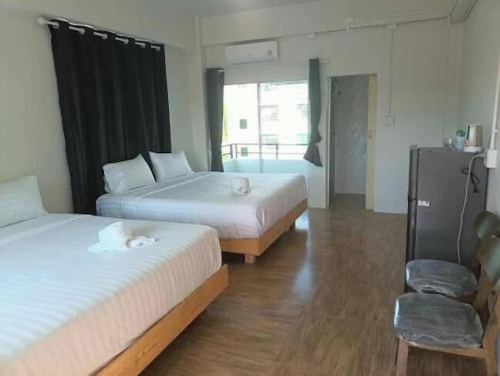Economy Quadruple Room photo 1