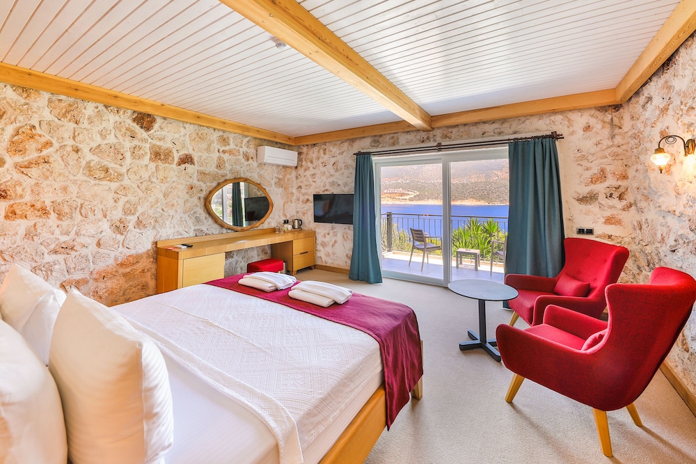 Stone Plus with Sea View