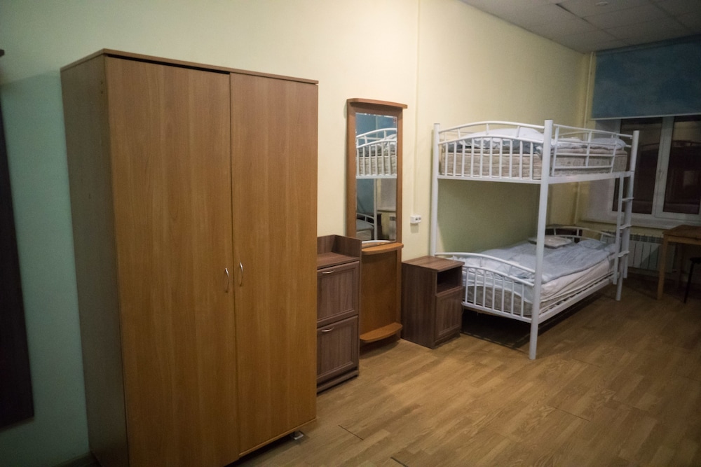 Shared Dormitory, Men only (6 beds) photo 3