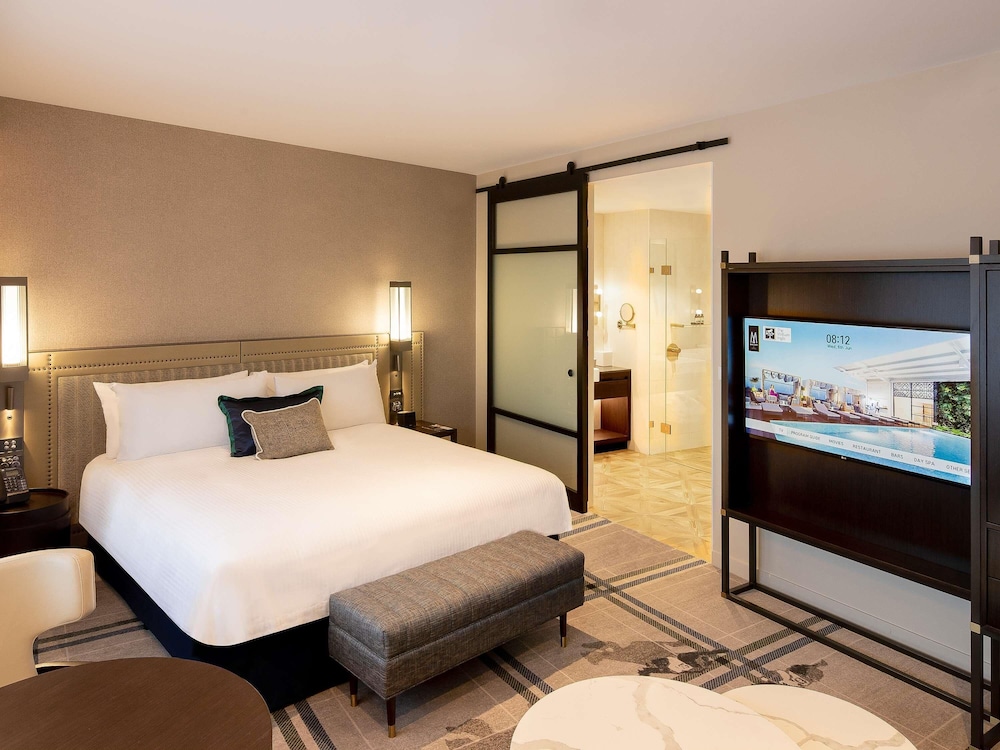 Superior Suite, 1 King Bed photo 1