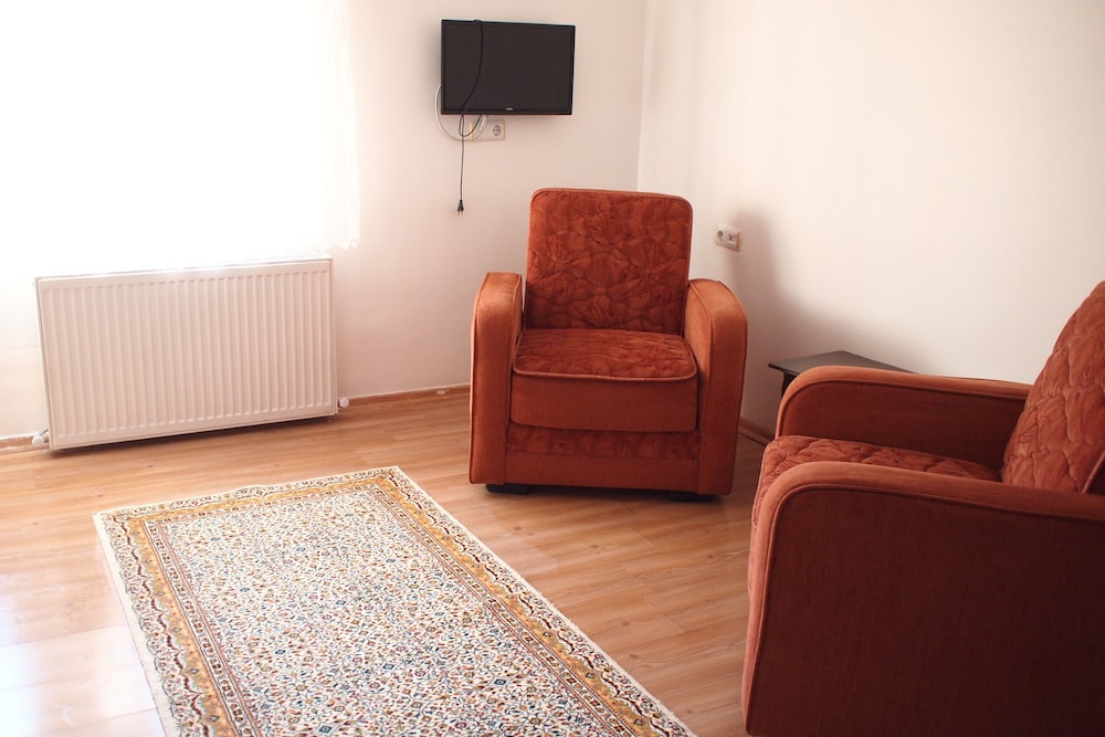 Basic Suite photo 3