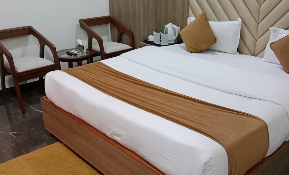 Deluxe Double Room, City View photo 1