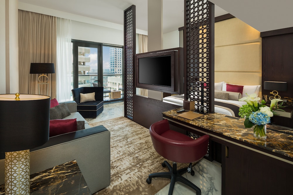 Executive Place with Balcony