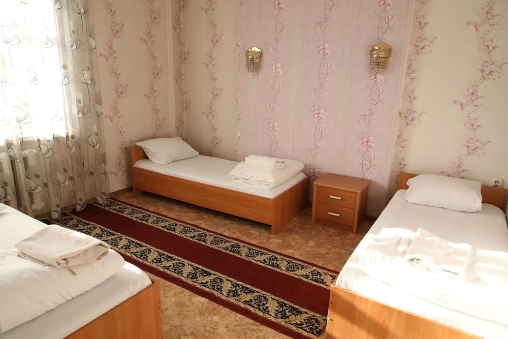 Economy Quadruple Room
