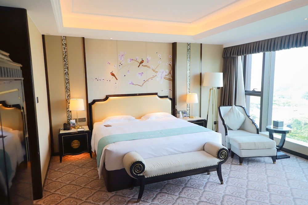 Sleep Big Bed Room