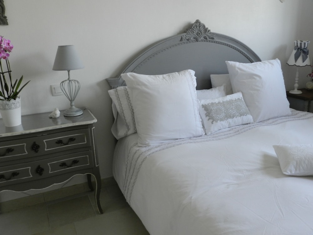 Double Room, Ground Floor (Gris) photo 1