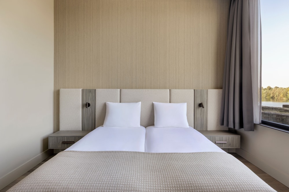 Luxury Suite, Lake View photo 3