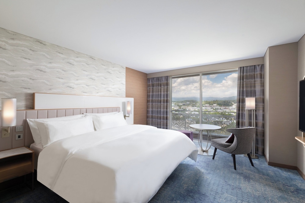 Deluxe Room, 1 King Bed (View)