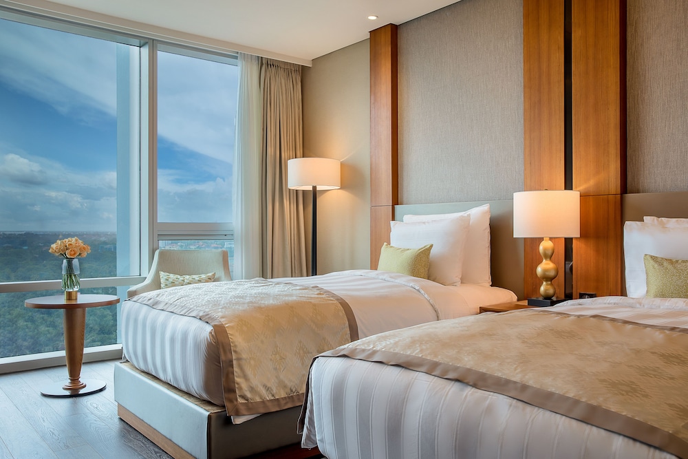 Deluxe Twin Room (City View)