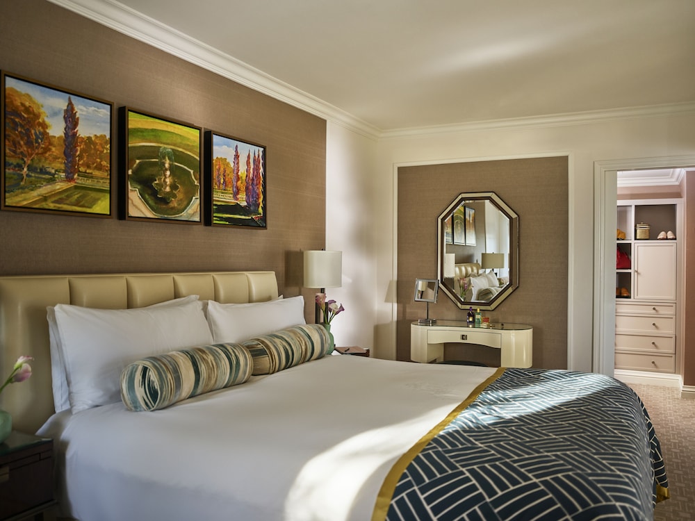 Beverly Hills Suite With Patio