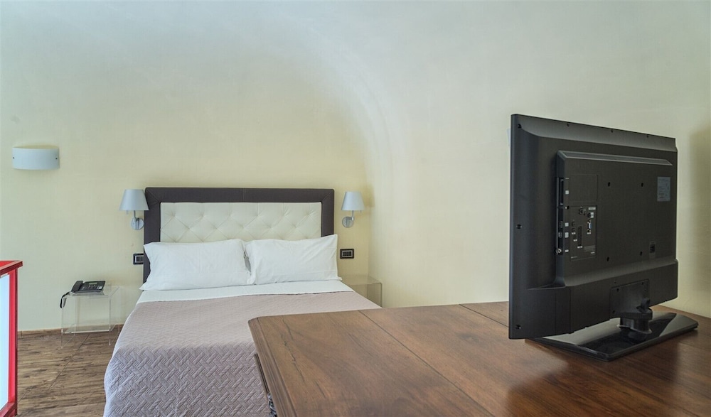Club Double Room - Photo 4