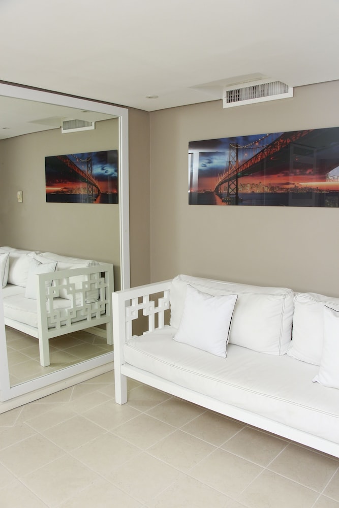 Junior Studio Suite, Balcony, Pool View - Photo 4