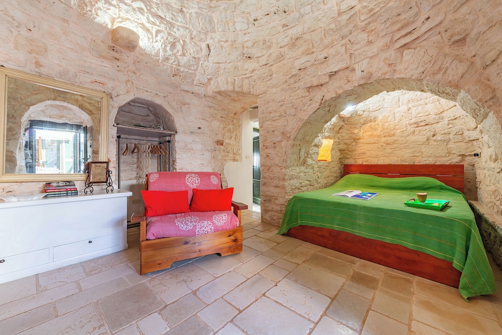 Family Villa, 3 Bedrooms (Trulli Crazy With Pool)