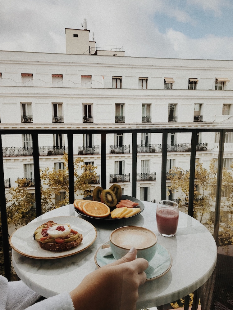 Deluxe Double Room, Terrace, City View - Photo 1