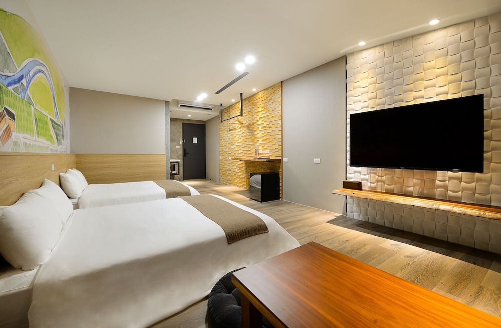 Luxury Quadruple Room - Photo 3