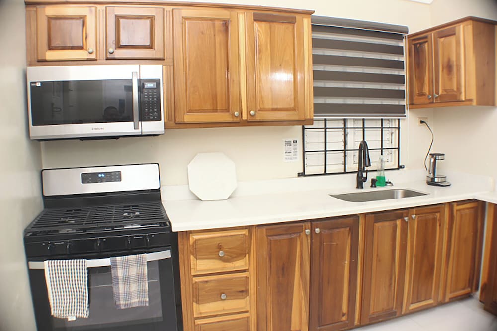 Suite 6 photo 2