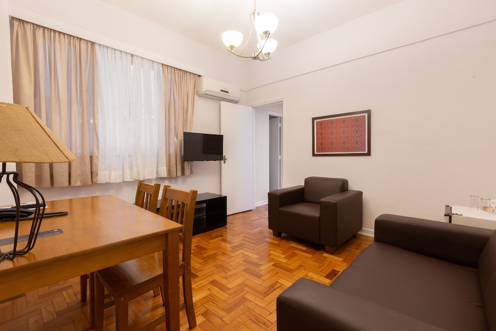 Executive Suite, Multiple Beds - Photo 9