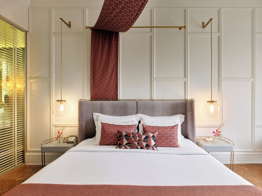 Deluxe Double Room, City View (Garden View) photo 3