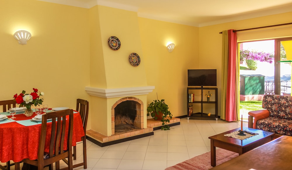 One Bedroom Apartment photo 2