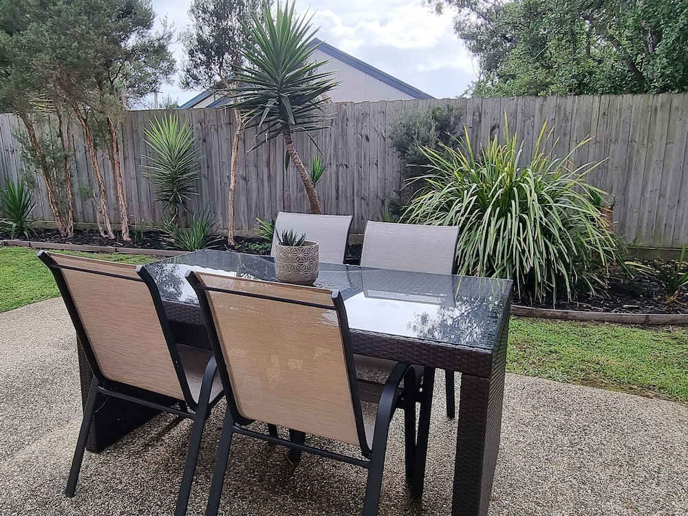 Premium Villa, 2 Bedrooms, Kitchen, Garden Area photo 3