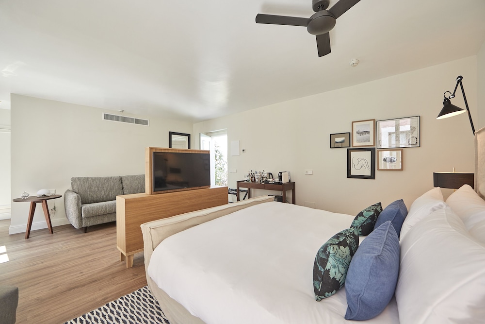 Junior Suite (3 adults) - Photo 9