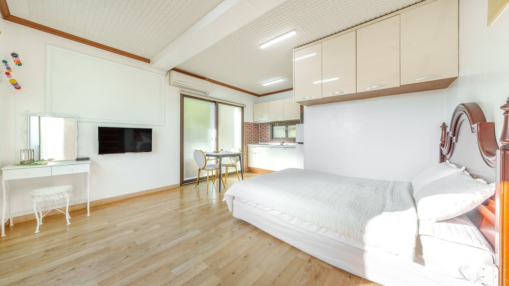 Basic Room, 1 Bedroom (Bichon 201) photo 3