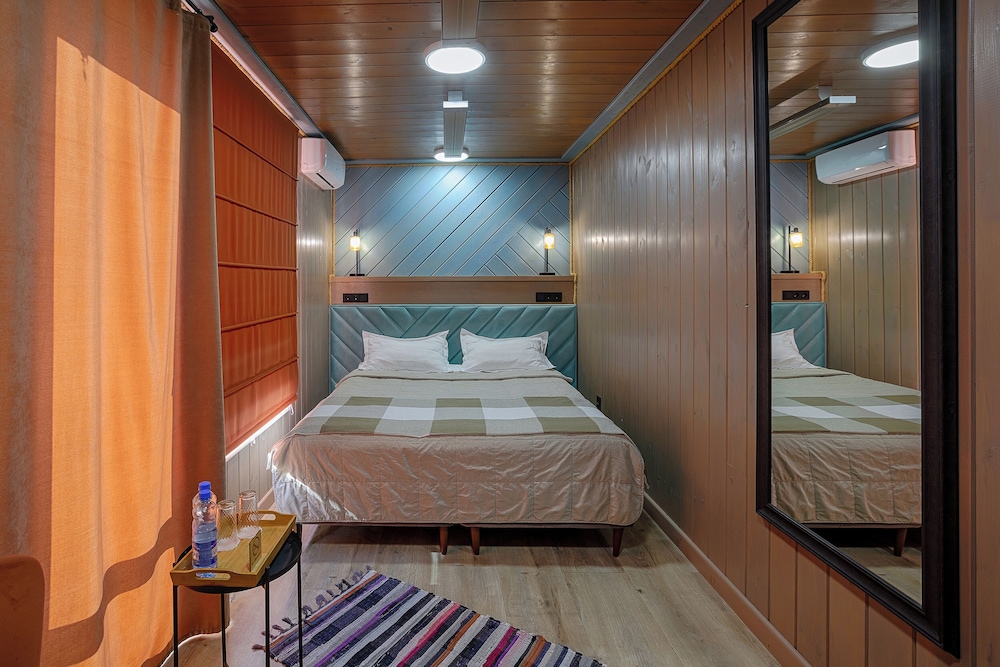 Superior Double or Twin Room, Mountain View