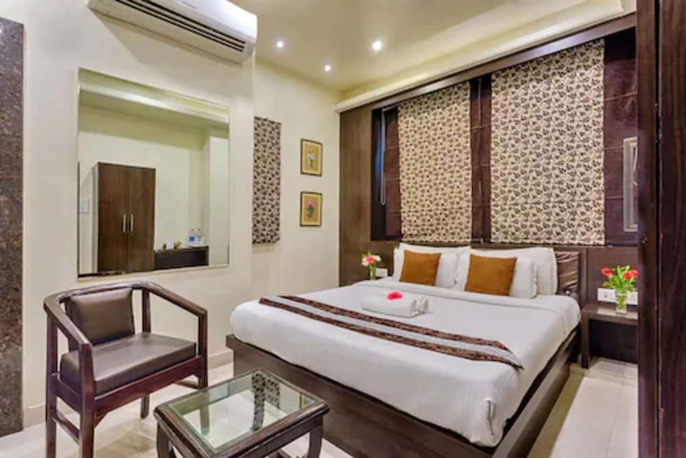 Deluxe Room - Photo 8