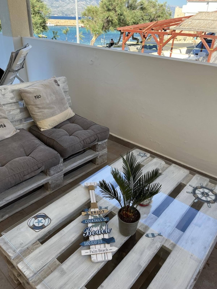 Family House, 2 Bedrooms, Terrace, Sea View photo 2