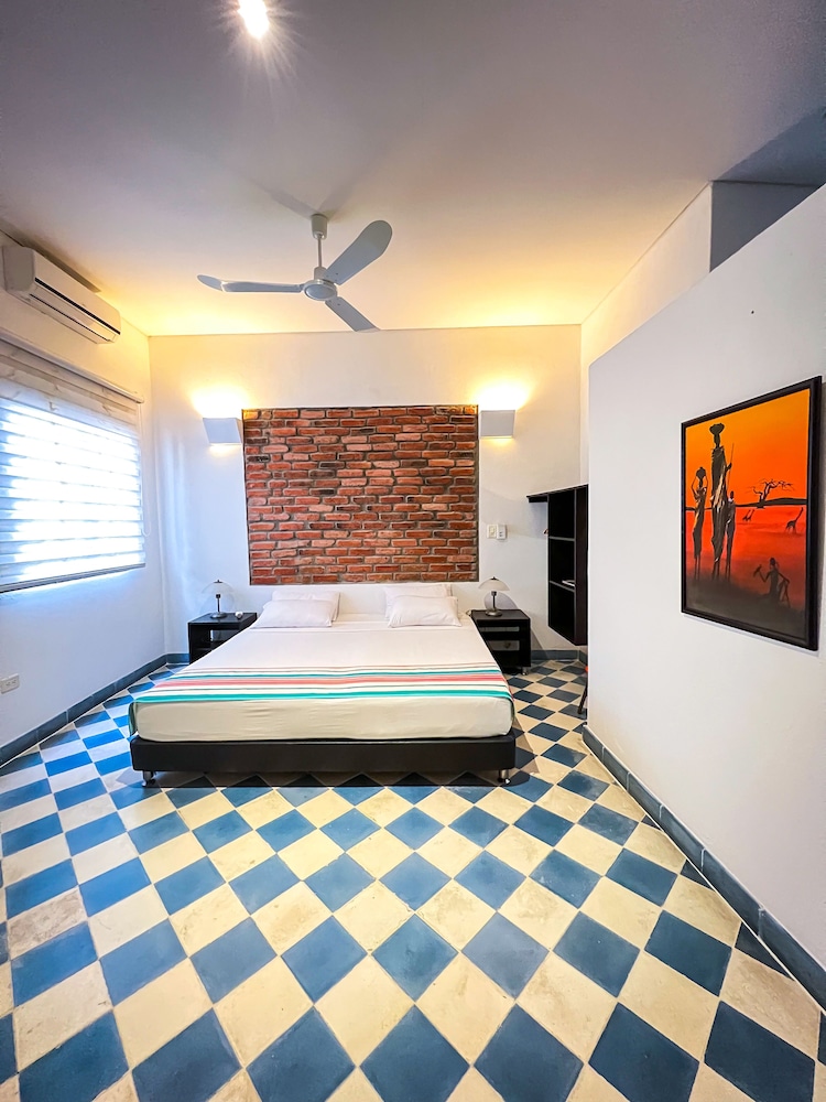 Superior Room, 1 Queen Bed, Accessible, Non Smoking photo 1