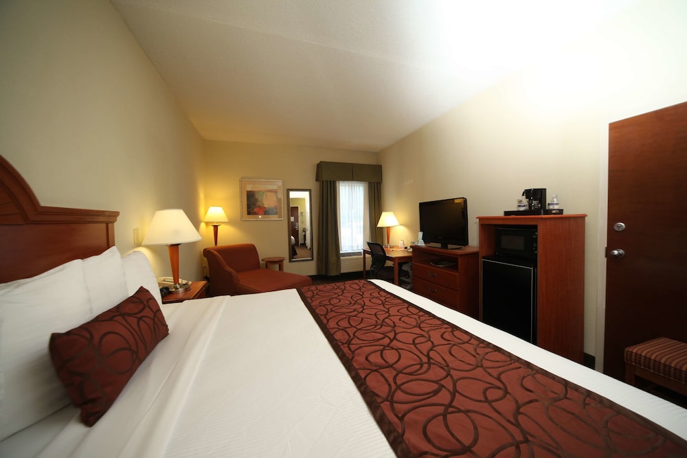 Standard Room, 1 Queen Bed, Accessible, Non Smoking - Photo 3