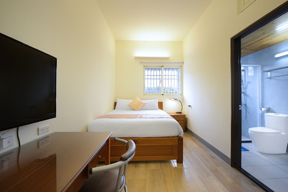 Family Suite, Multiple Beds photo 3