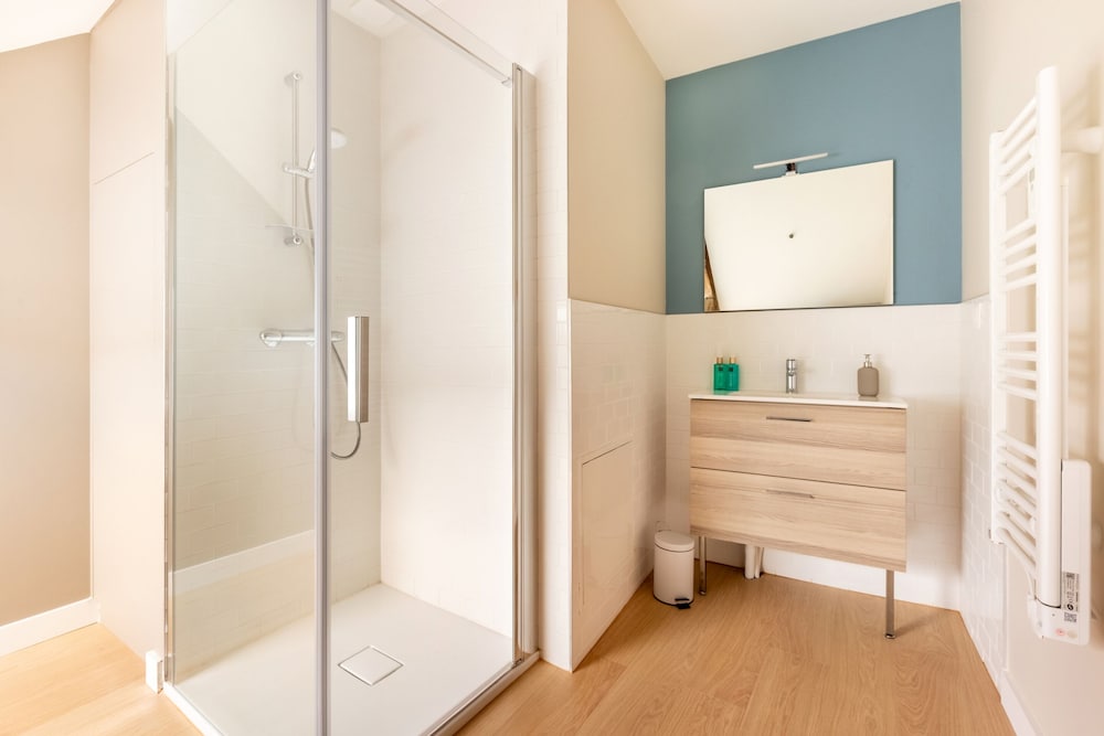 Apartment, Ensuite, City View - Photo 24