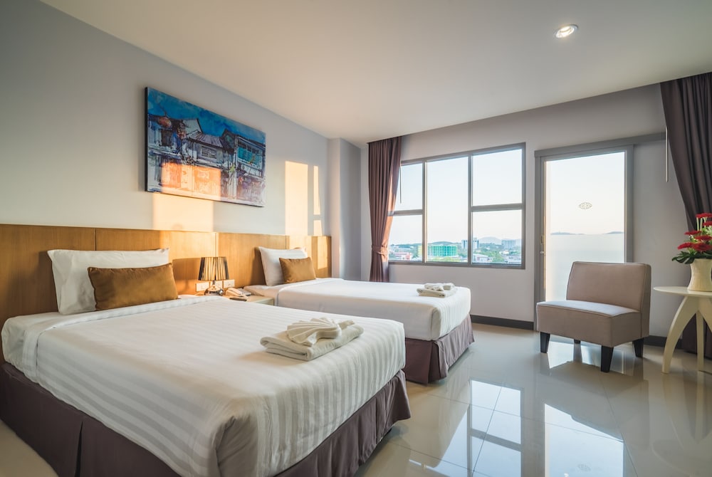 Deluxe Twin Room