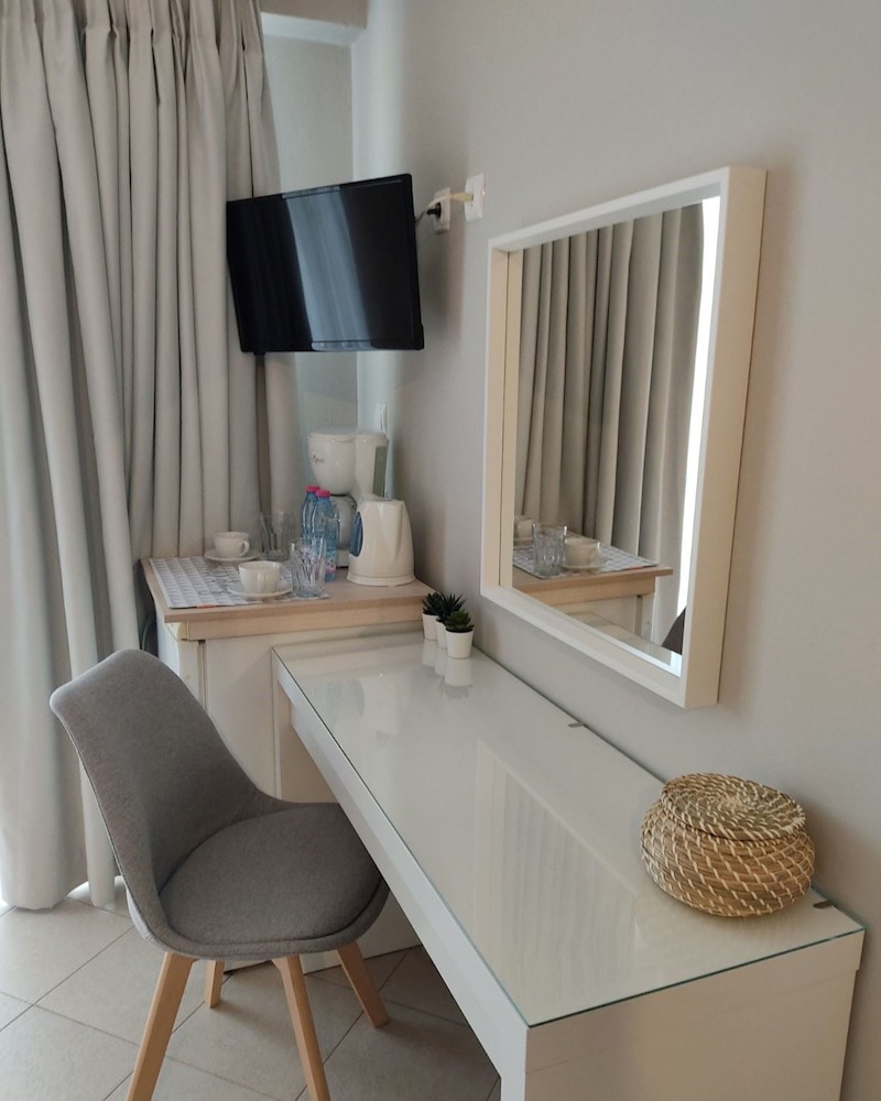 Deluxe Double Or Twin Room photo 2
