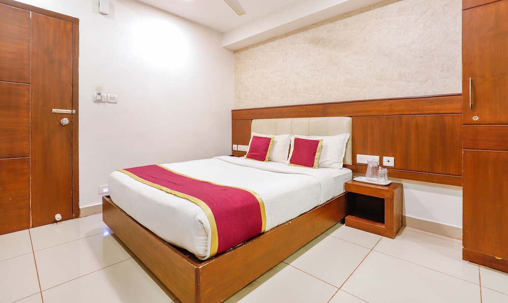 Deluxe Room, 1 Double Bed - Photo 2