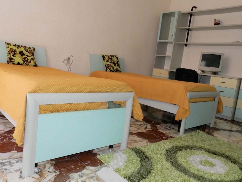 Standard Room, 2 Bedrooms photo 1