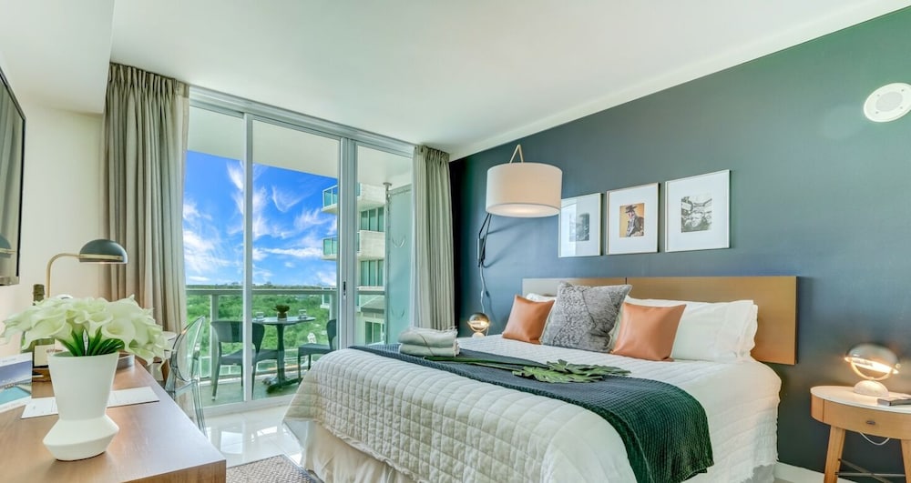 Deluxe Studio Suite, Kitchenette, Ocean View1004.02