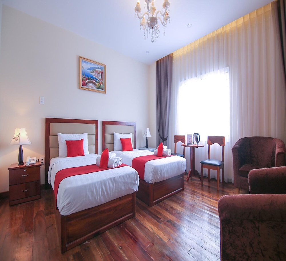 Superior Twin Room